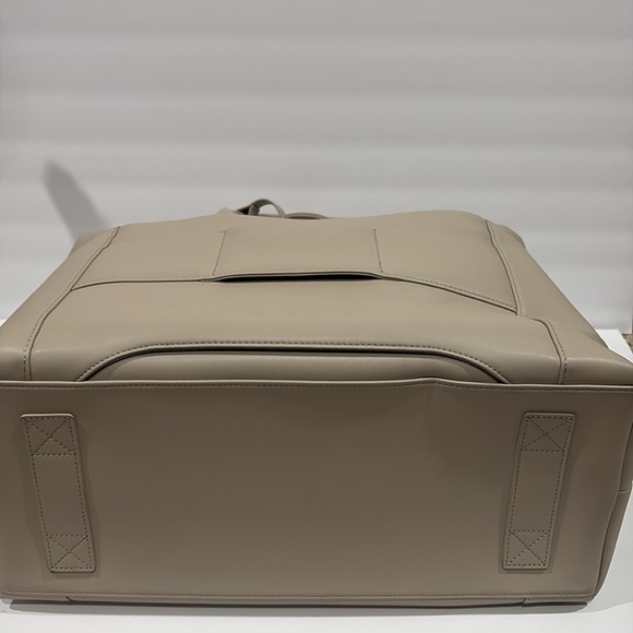 MONOS Metro Duffel Ivory - Picture 14 of 16